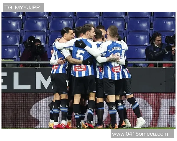 爱尔兰与乌拉圭精彩对决结果揭晓球迷热议比赛亮点与表现