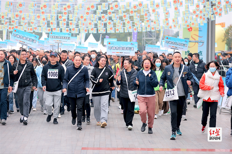 火狐电竞骑行感受成都魅力 2023中国·成都国际自行车车迷健身节总决赛启幕(图2)