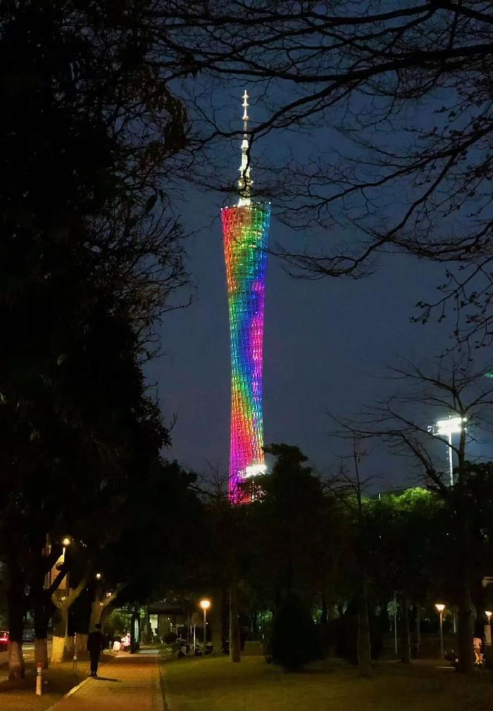 骑火狐电竞行珠江北岸 从沙面-海心沙追逐落日看广州百年风华(图28)